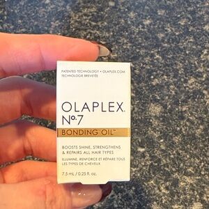 OLAPLEX No.7 Bonding Oil with Gold Accents